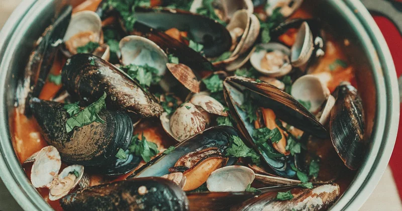 Quelle est la marque concurrente de Le Creuset ?