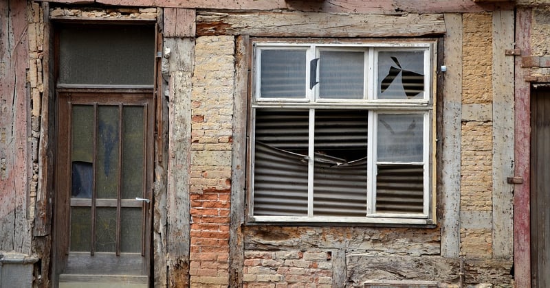 Maison ancienne : l'ordre des travaux qui évite les reprises